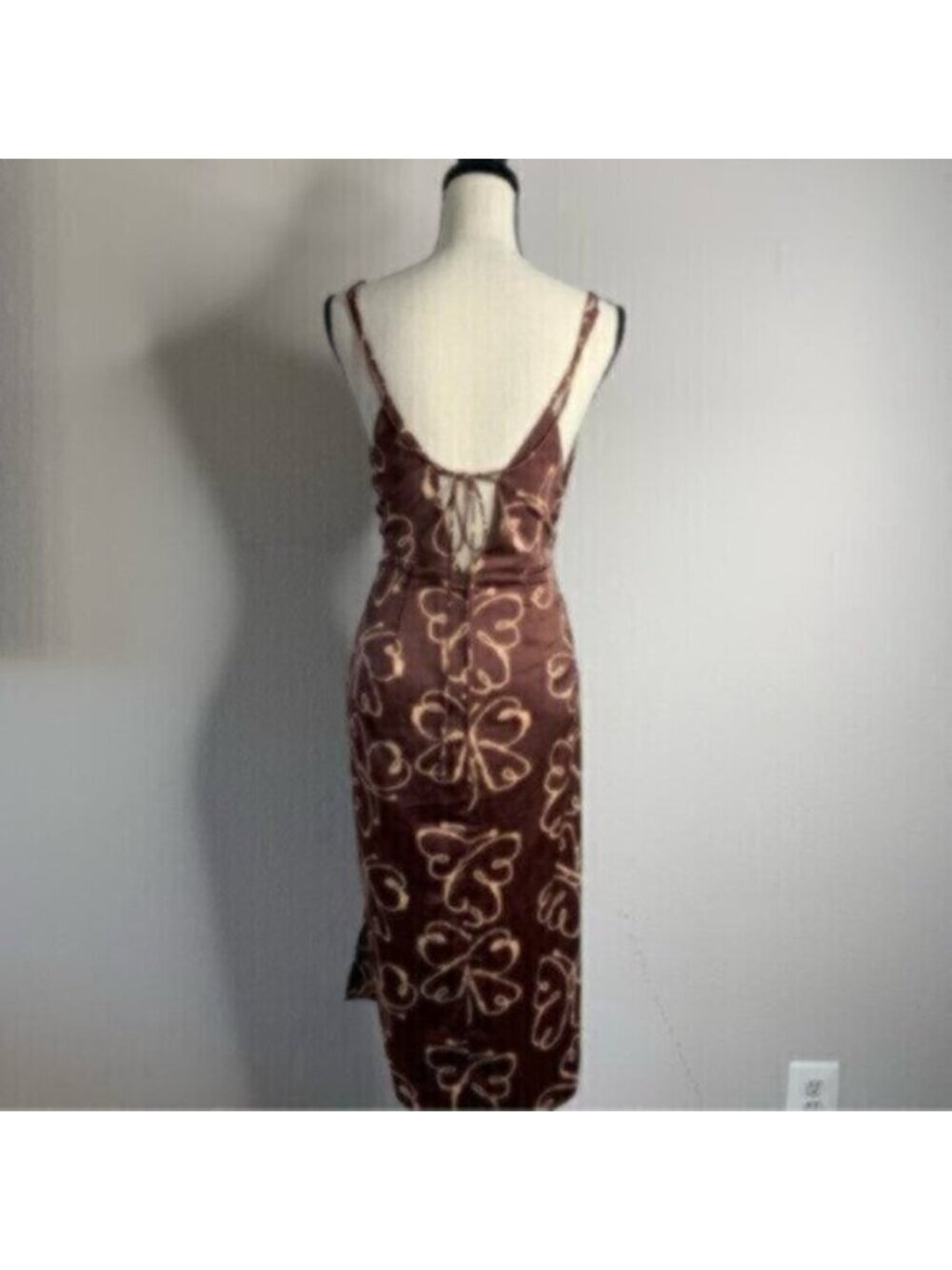 Urban Outfitters Brown & Cream Plunged Neckline Midi Dress - Picture 9 of 16